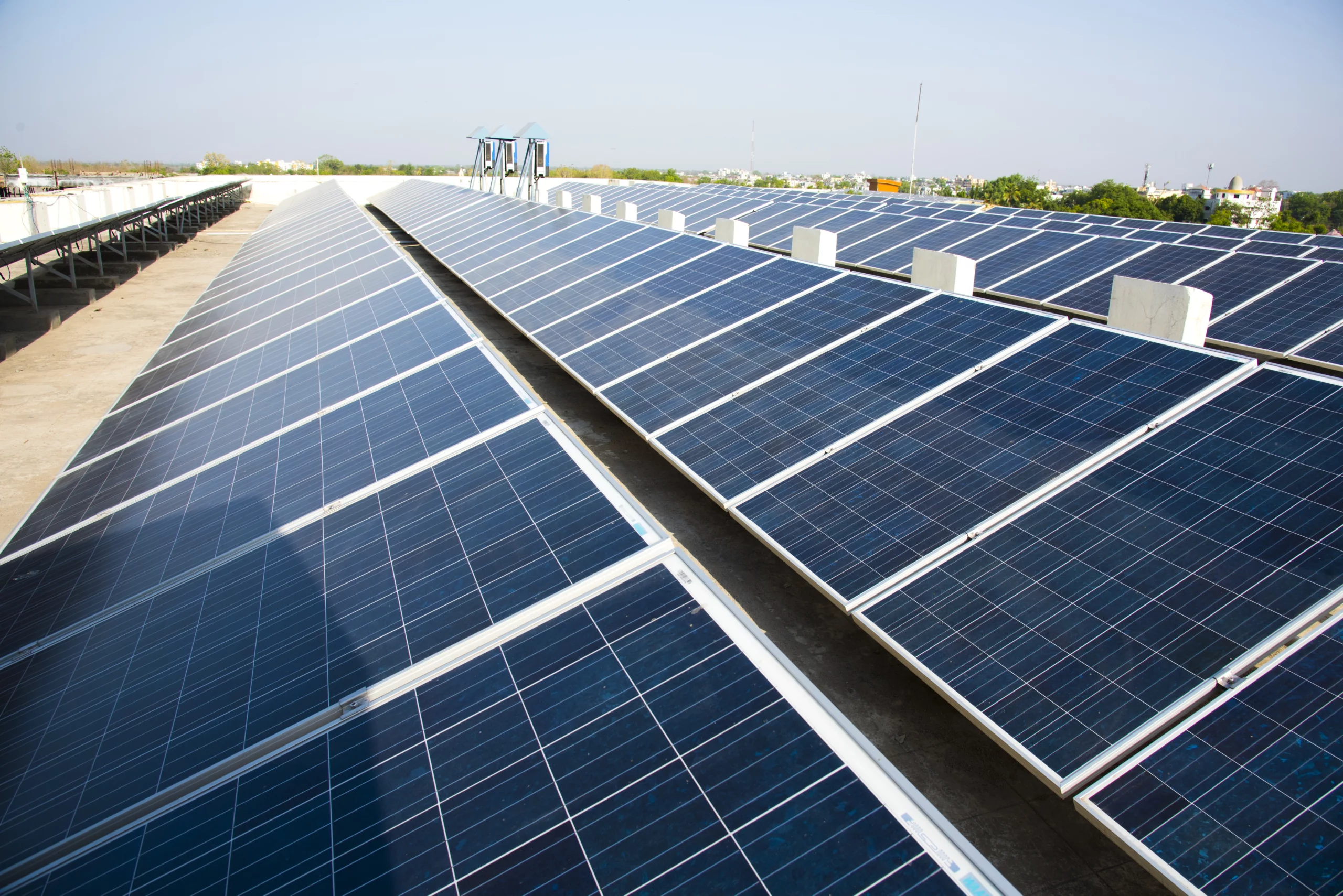 Shedding Light on the Benefits of Solar Energy for IT Companies